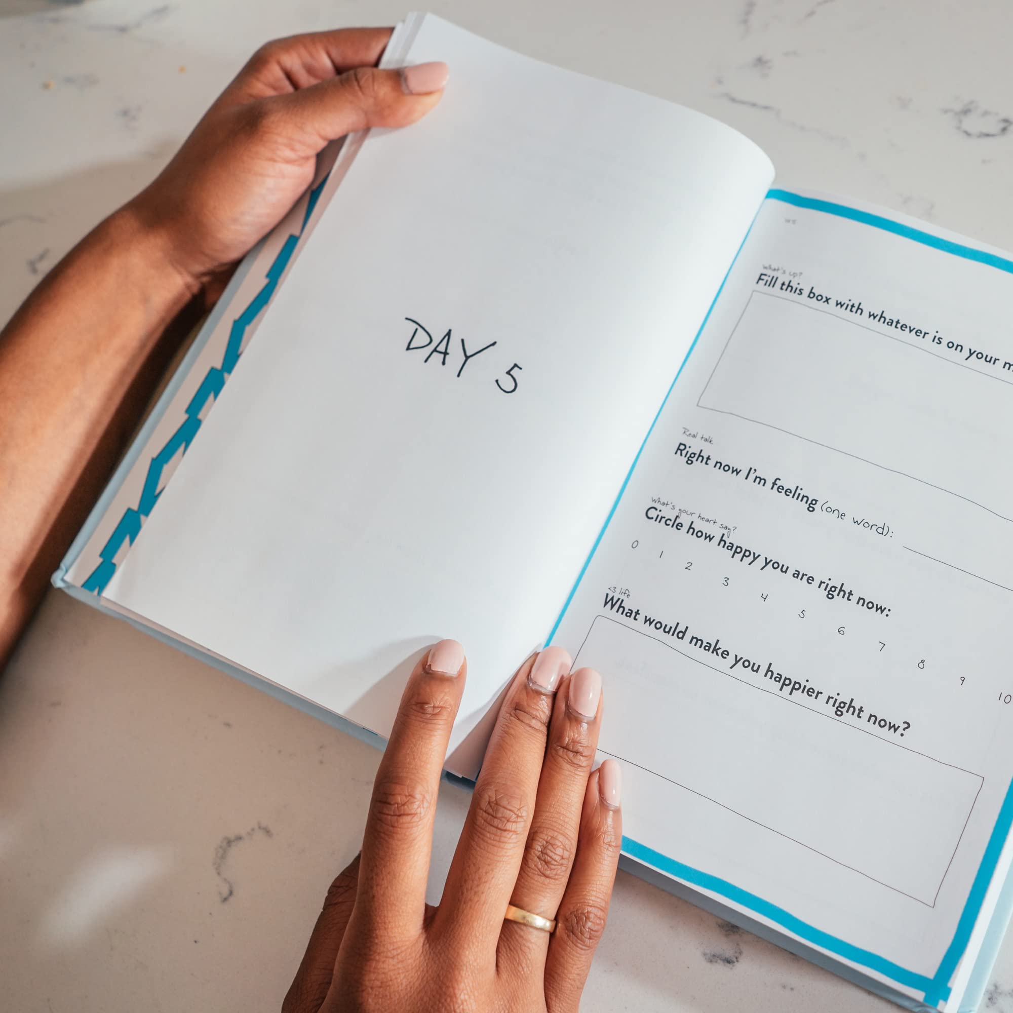 The New Mindset Journal: Catch Feelings For Yourself & Find Inner Peace - Guided Daily Self Care - Gratitude Journal - Mindfulness & Manifestation Prompts - New Mindset, Who Dis - Hardcover (60 Days)